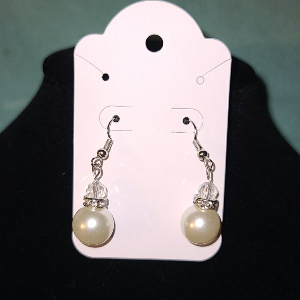 **HANDMADE** White pearl diamond earrings